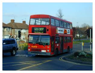 First Uxbridge Buses MCW Metrobus M 337 (EYE 337V) at Ealing Hospital, 18th March 2000