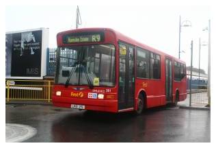 Metrobus Dennis Dart SLF 381 (LK51 JYL) at Orpington, 8.12.07